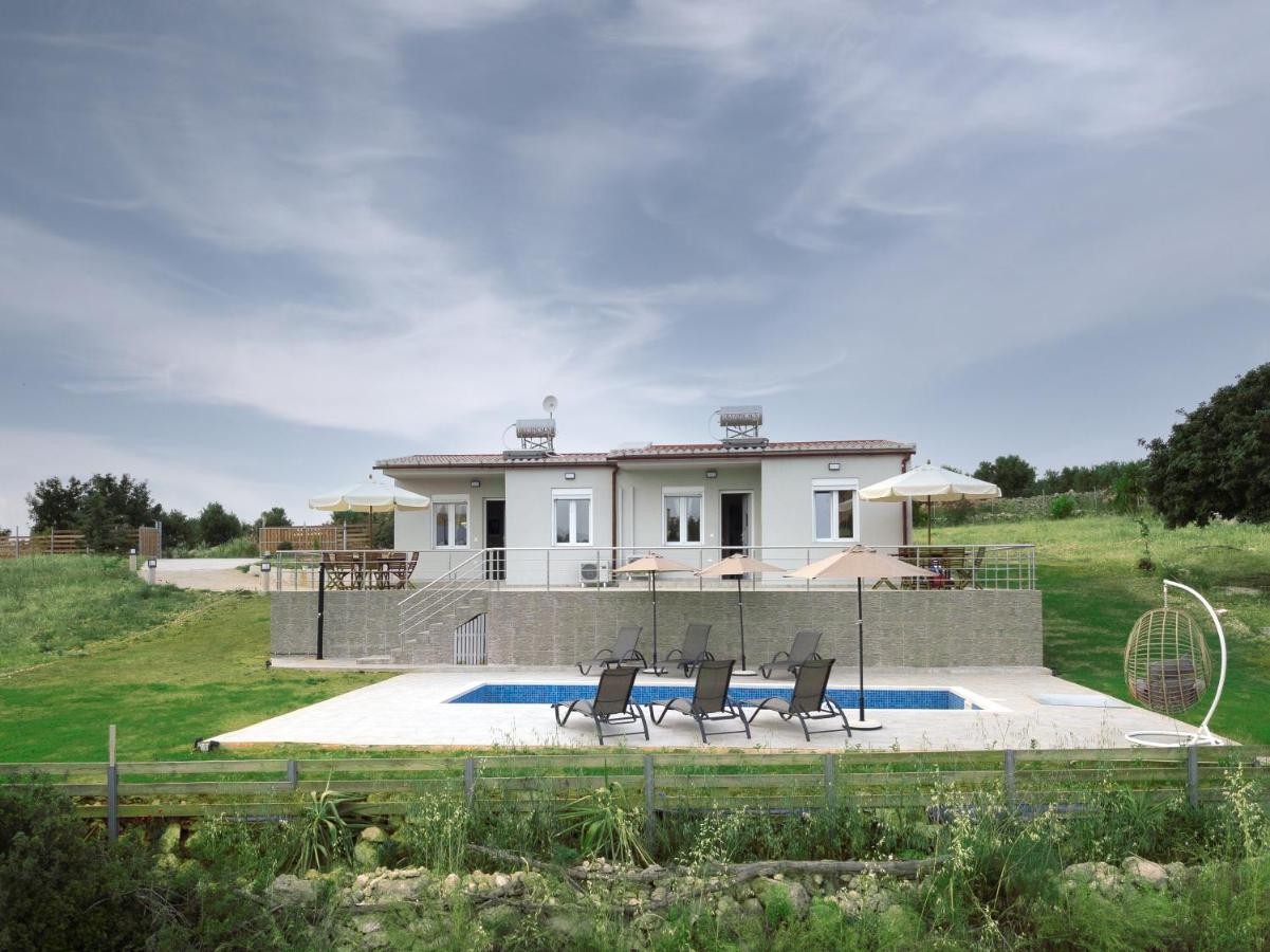Rodou & Vakantiehuis
